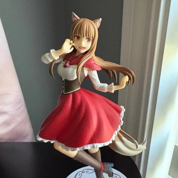 Holo the wise wolf anime figure - Picture 1 of 3